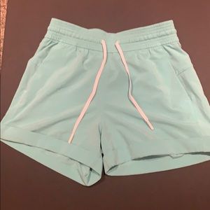lululemon aqua active shorts